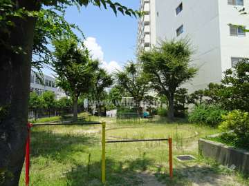 敷地内の公園