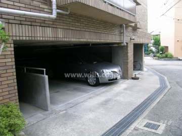 敷地内駐車場（屋内平面式）
