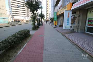 敷地北西側の前面道路