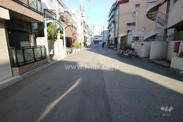 敷地南西側の前面道路