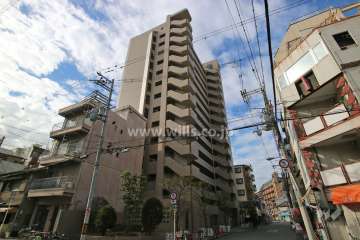 リーガルタワー塚本の外観（北東側から）