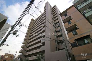 リーガルタワー塚本の外観（北西側から）