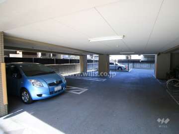 敷地内駐車場（屋内平面式）