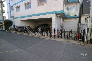 敷地内駐車場(屋内平面式)