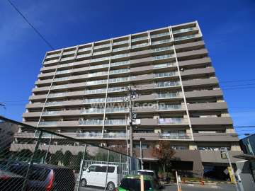 クレアシティ田川ソルシオ外観（南側から）