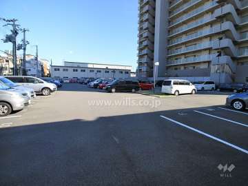 敷地内駐車場（屋外平面式）