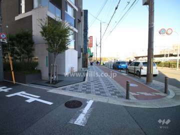 敷地南東側の前面道路