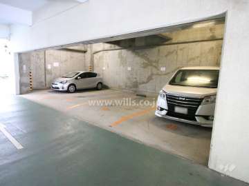 敷地内駐車場（屋内平面式）