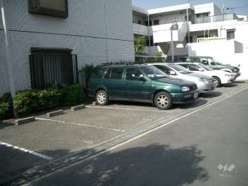 平面式の敷地内駐車場