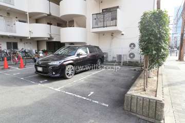 敷地内駐車場(屋外平面式)