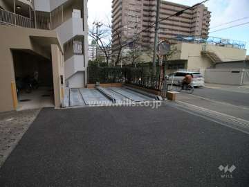 敷地内駐車場（屋外機械式）