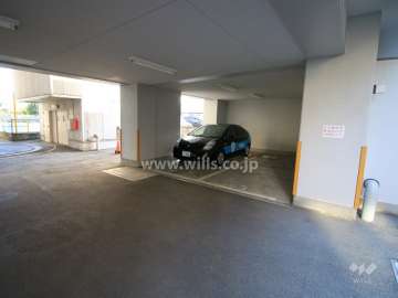 敷地内駐車場（屋内平面式）