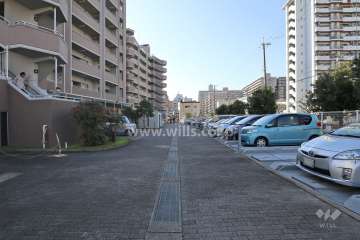 敷地内駐車場（屋外平面式）