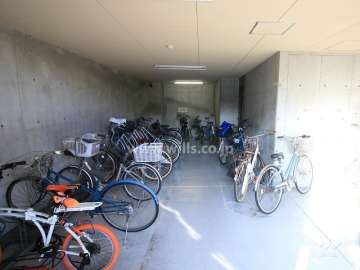 駐輪場（屋内）