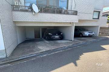 敷地内駐車場（屋内平面式）