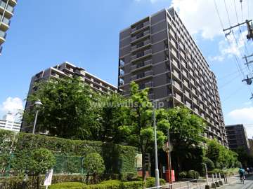 ソシエ北大阪1号棟の外観（北西側から）