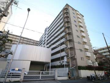 新大阪ホワイトハイツの外観（北西側から）