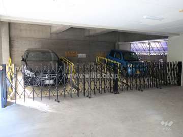 敷地内駐車場（屋内機械式）