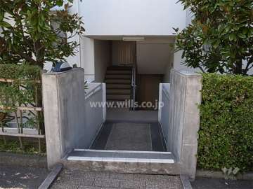 ３３号棟の北側エントランス