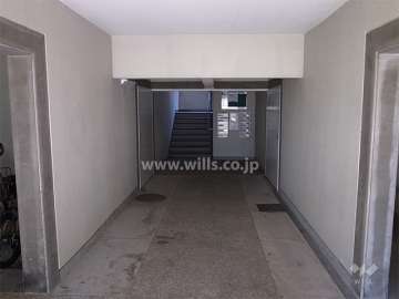 エントランスホール（共用ポスト）