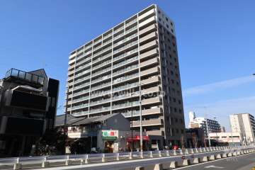ザ・パークハウス新大阪の外観(南東側から)