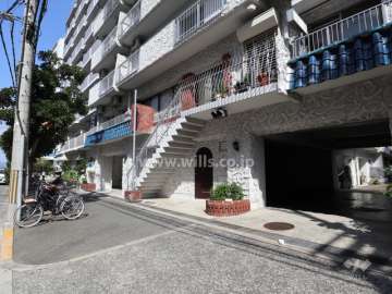 駐車場の出入口