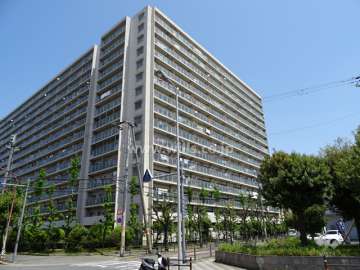 ファミール北大阪パークサイドの外観（南西側から）