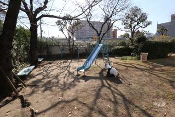 敷地内の公園