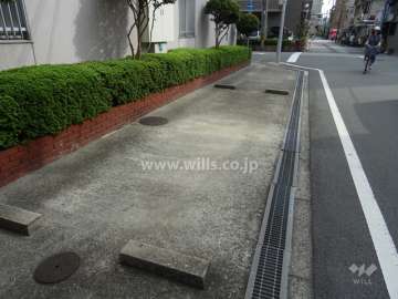 敷地内駐車場(屋外平面式)