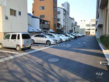 敷地内駐車場（屋外平面式）