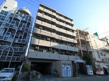 エスリード北大阪の外観（南西側から）