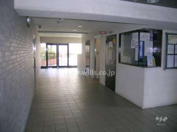 エントランスホール