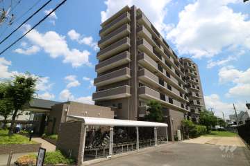 ツインコート宝塚山本の外観（北西側から）