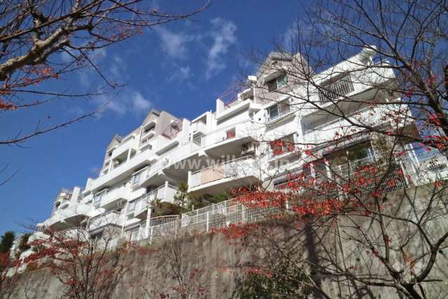 高槻阿武山一番街108号棟の外観(南側から)