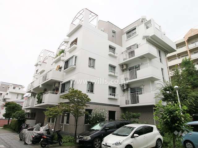 公団阿武山一番街　103号棟の外観（南西側から）