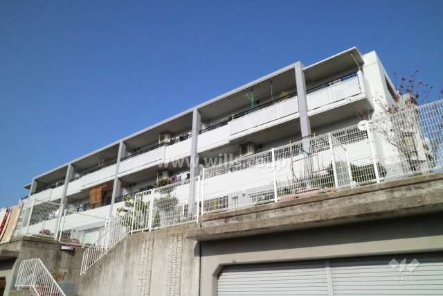 高槻阿武山二番街Ｅ03号棟の外観(南東側から)