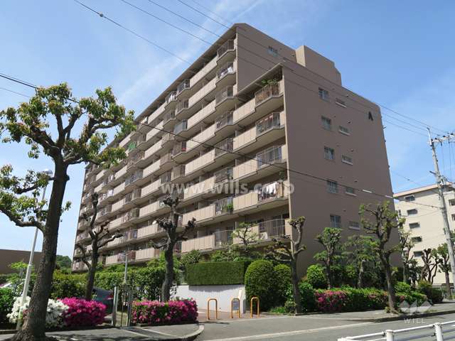 茨木レックスマンションA棟の外観（南東側から）