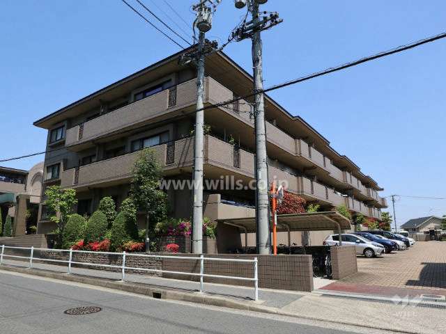 ライオンズガーデンヒルズ富士見台弐番館の外観(南西側から)