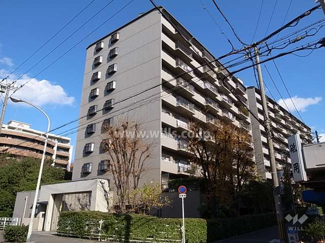 緑地グランドマンション２棟の外観（南西側から）