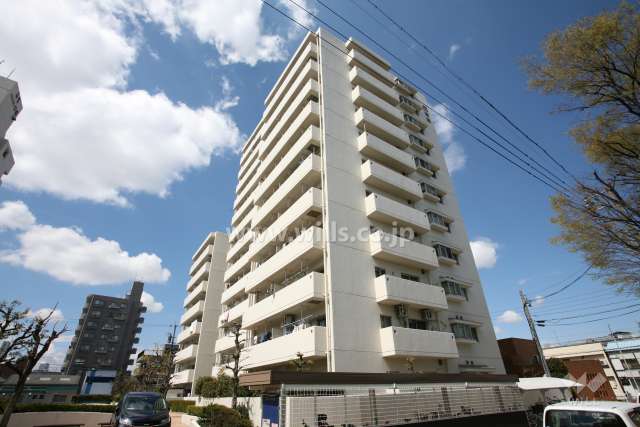 ジャルダン白金公園5番館の外観(南東側から)