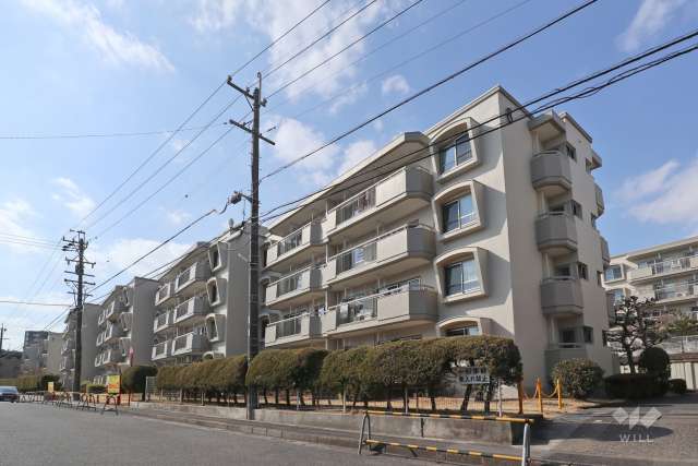 本地ヶ原住宅8号棟の外観(南東側から）