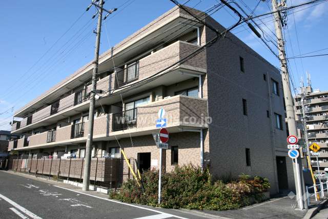 植田東パークホームズS棟の外観(南側から)