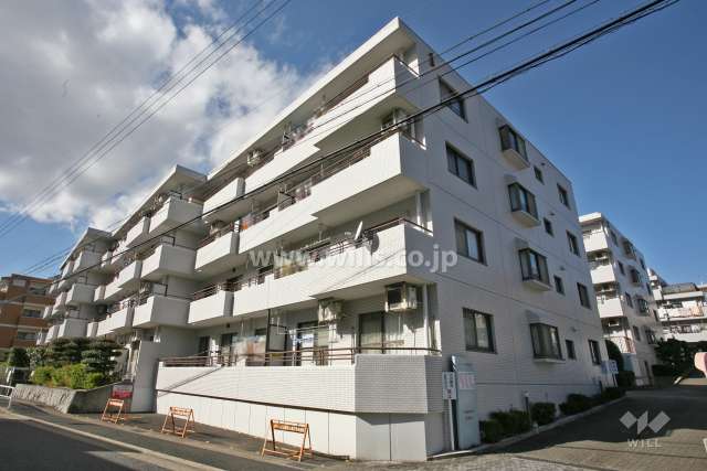 グリーンヒル相生山第2 2号棟の外観(南東側から)