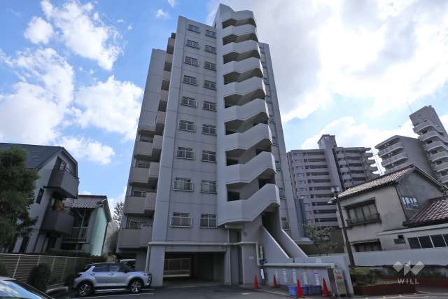 エスポア熱田S館の外観（北側から）