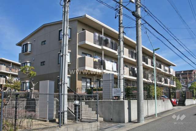 シティコーポ滝の水緑地2号館の外観(南西側から)