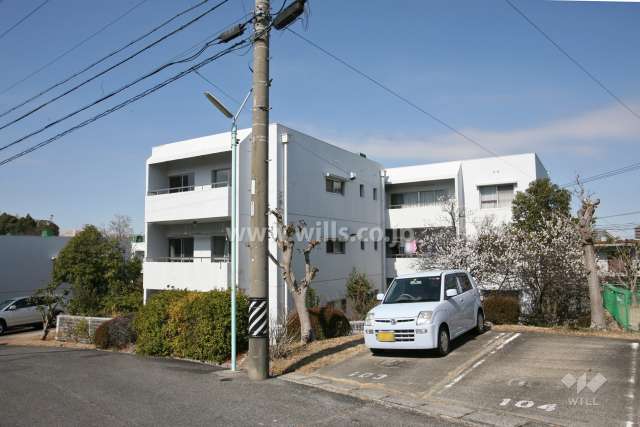 有松グリーンハイツ26号棟の外観(南側から)