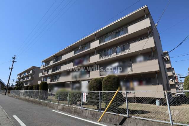 長栄住宅の外観（南東側から）