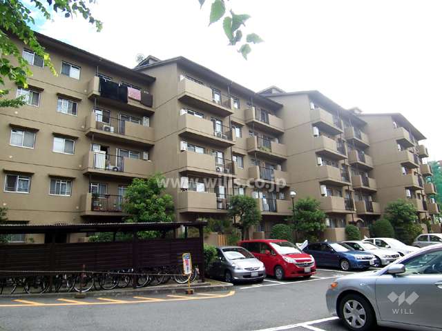 メゾン千里丘5番街S棟の外観(北側)