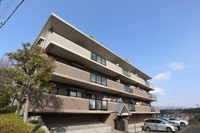 ライフガーデン瀬戸水野５番館の外観（南西側から）