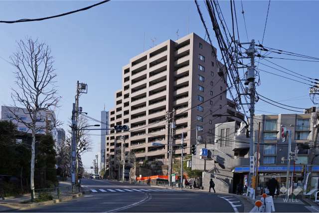 ファミールグラン三田伊皿子坂の外観（南東側から）